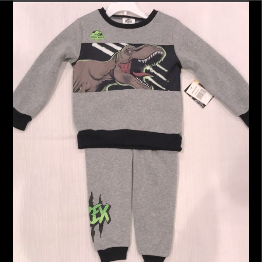 Brand new Jurassic World track suit 2 PCs set